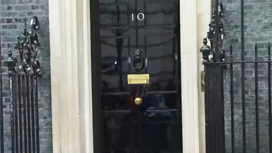 Liz est morte, vive Boris?