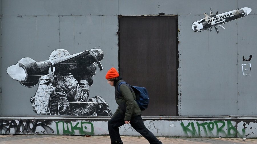 Ukraine: Zelensky réclame davantage d'armes