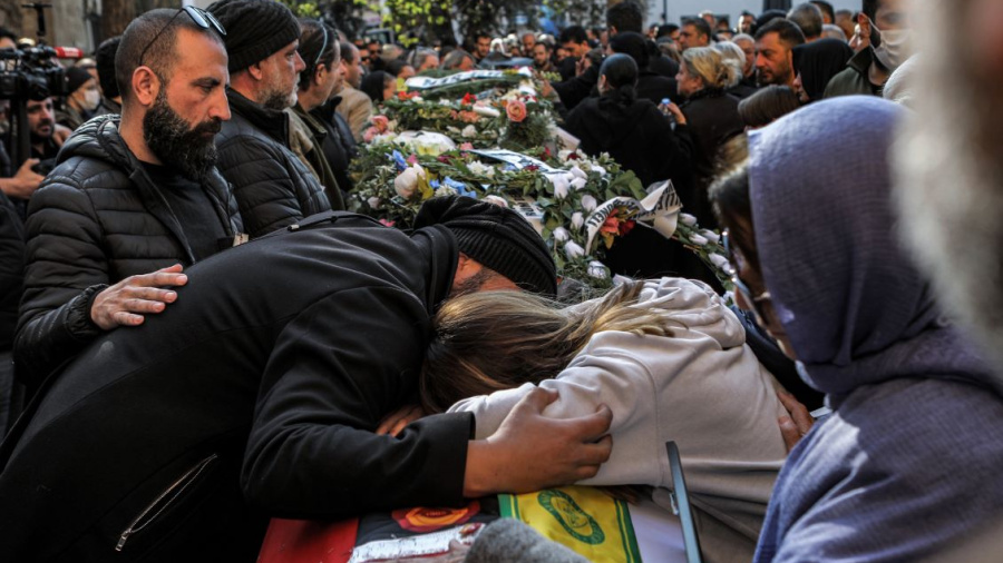 Séisme: 33 000 morts et 26 millions de personnes exposées