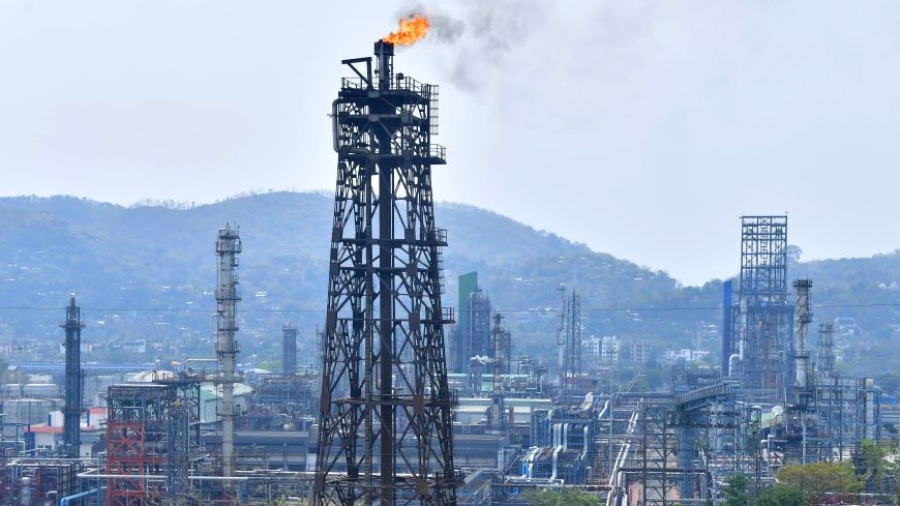 Flambée des prix du pétrole sur les marchés internationaux