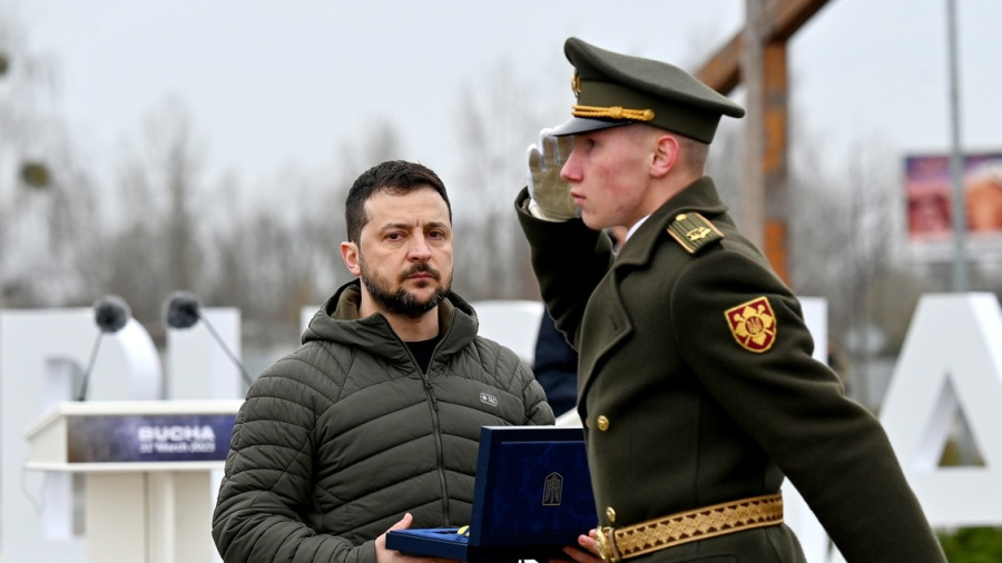 A Boutcha, Zelensky jure de vaincre le «mal russe»