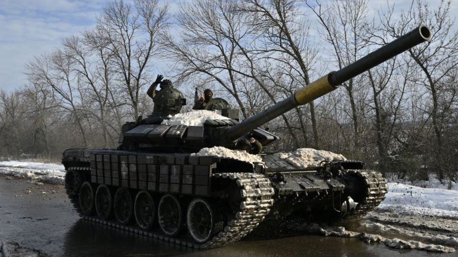 Kiev commande en Pologne 100 blindés finlandais