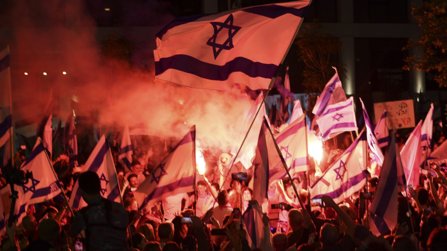 Tel-Aviv dans la rue pour «l'indépendance» et contre Netanyahu