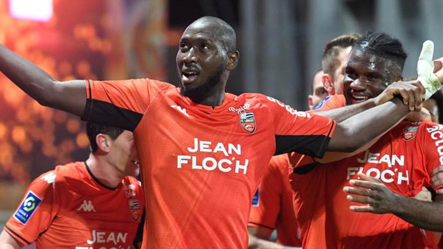 Lorient prend une option sur le maintien en L1