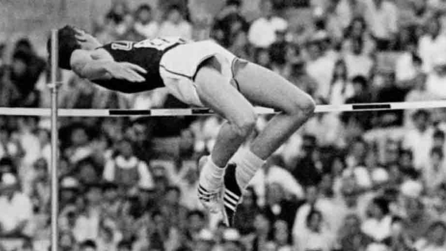 Athlétisme: Dick Fosbury, la révolution du \