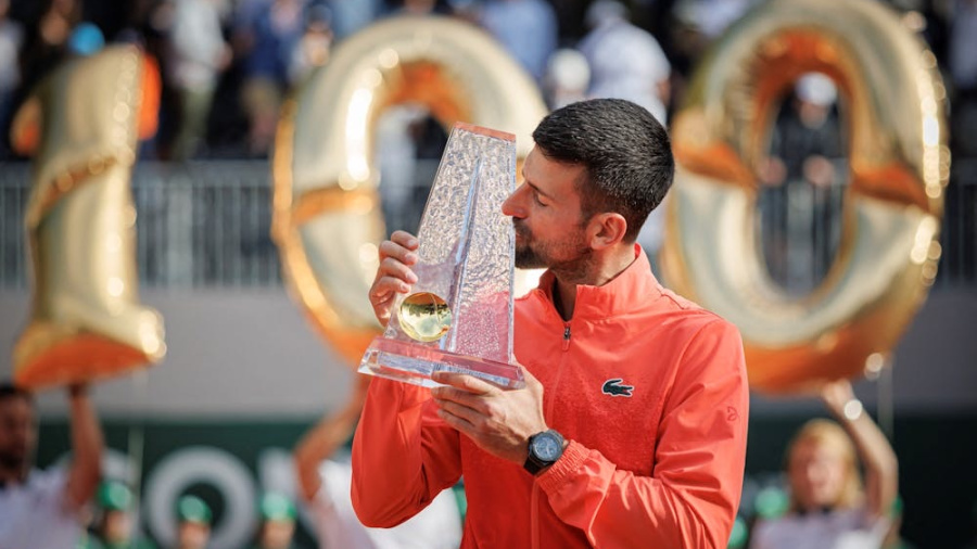 Novak Djokovic, 38 ans, centenaire