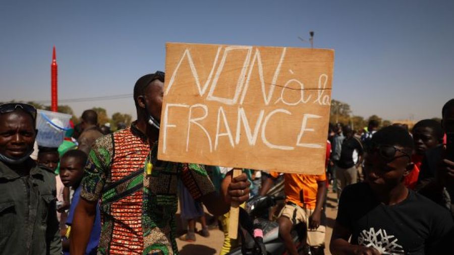 En Afrique de l'Ouest, la France risque l'\