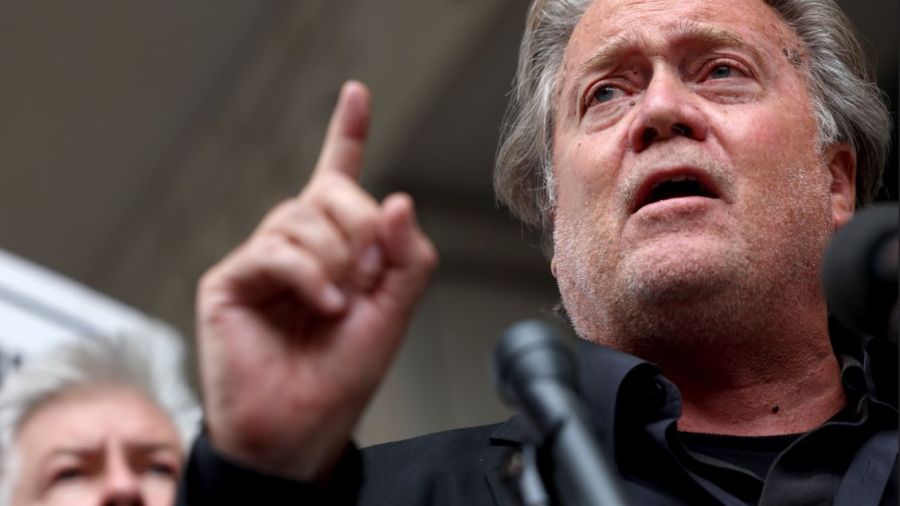 Assaut du capitole: l'extrémiste Steve Bannon reconnu coupable