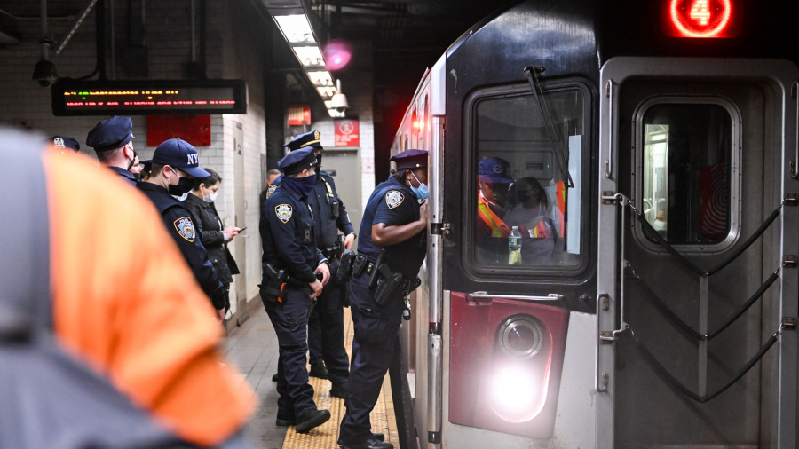 Fusillade dans le métro new-yorkais, 23 blessés
