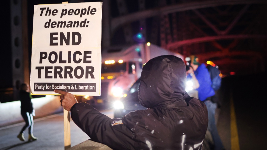 L'arrestation fatale d'un afro-américain fait scandale aux États-Unis