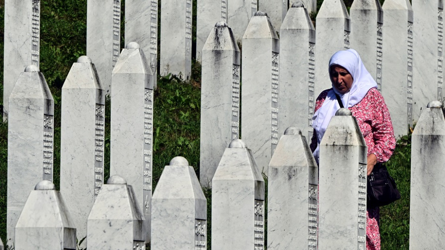 Les Bosniaques commémorent le génocide de Srebrenica