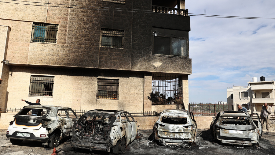 Cisjordanie: des voitures incendiées par des colons israéliens