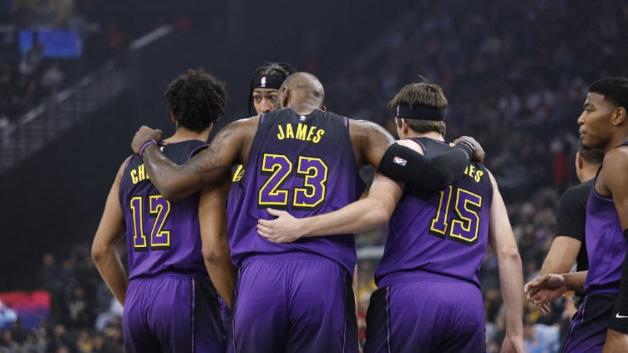 NBA: LeBron James en triple-double, Philadelphie perd encore