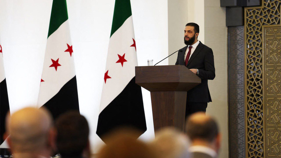 Macron accueille le président syrien pour lui demander de protéger «tous les civils»