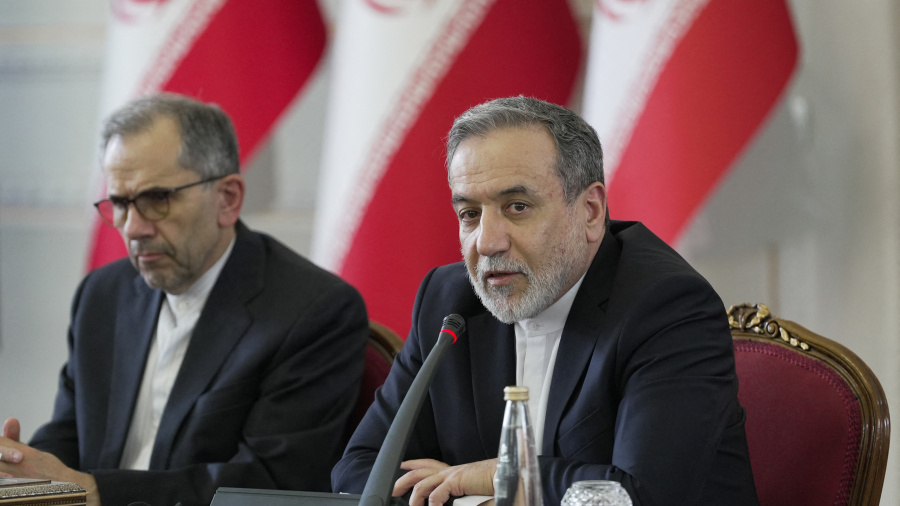 L'Iran dit que la matière nucléaire enrichie est «sous les décombres» depuis la guerre avec Israël