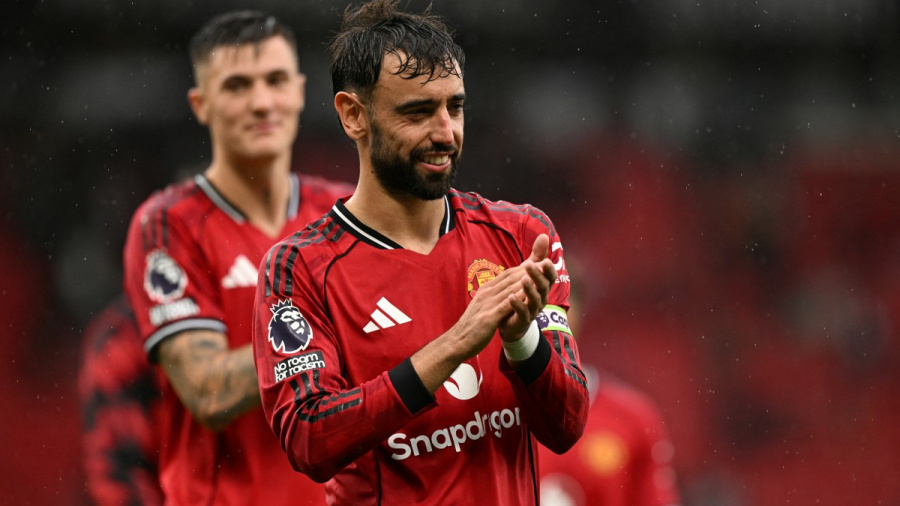Angleterre: Chelsea gagne avec la VAR et Manchester United, avec le coeur