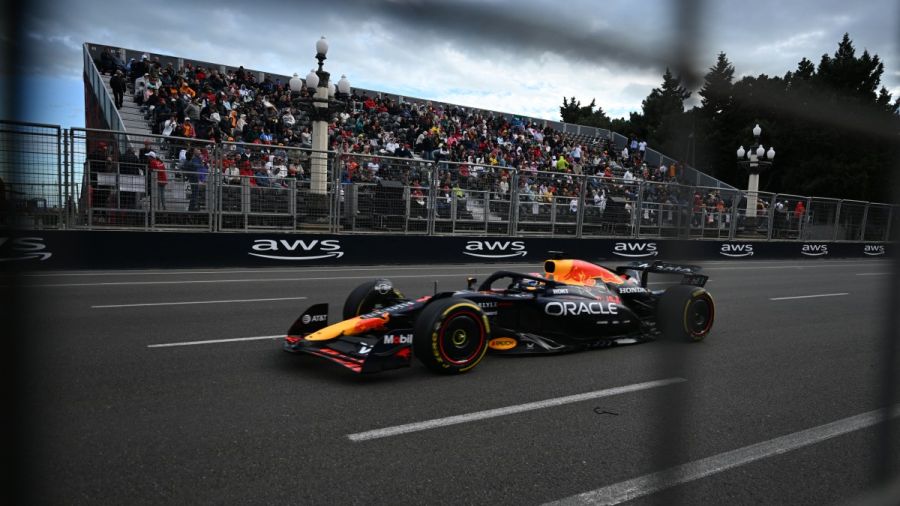 F1: Max Verstappen décroche la pole position au bout du chaos en Azerbaïdjan