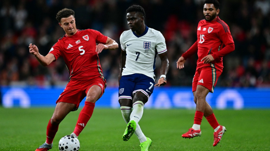 Foot: départ canon puis gestion pour l'Angleterre contre les Gallois