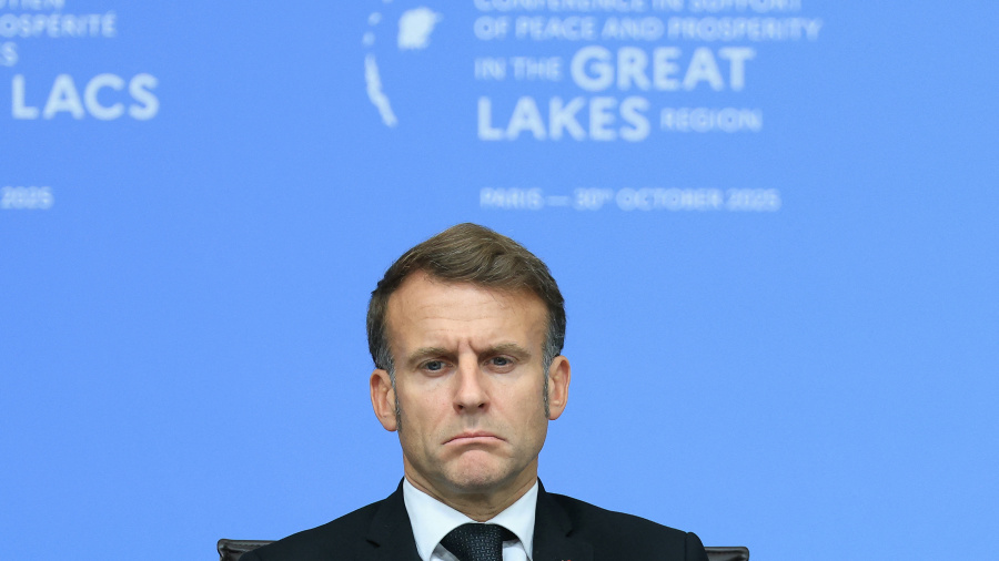 Macron rejoint Hollande au palmarès de l'impopularité record
