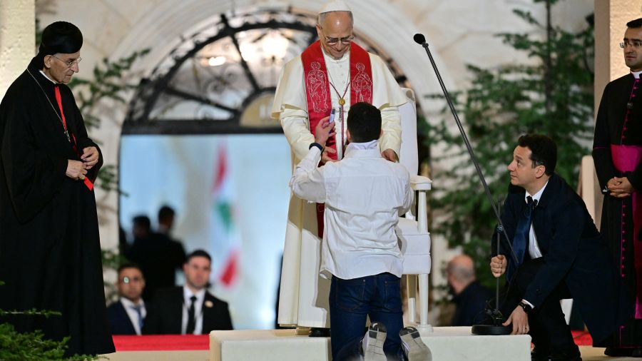 Beyrouth se prépare à une messe papale historique