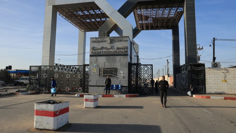 Rafah: douze personnes entrées en Égypte de Gaza au premier jour de la réouverture du passage