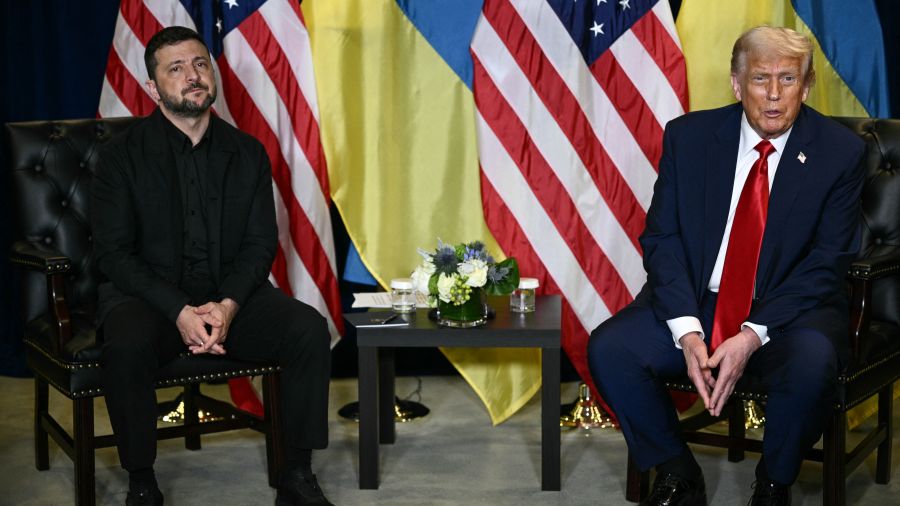 Ukraine: Zelensky espère un accord avec les Américains, une délégation en route vers les États-Unis
