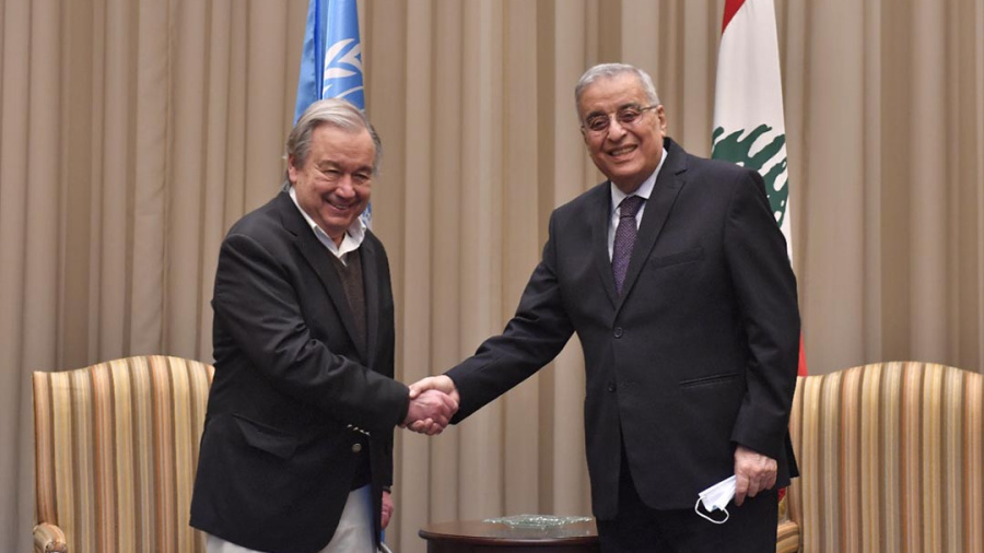 A Beyrouth, Guterres appelle les politiques libanais à \
