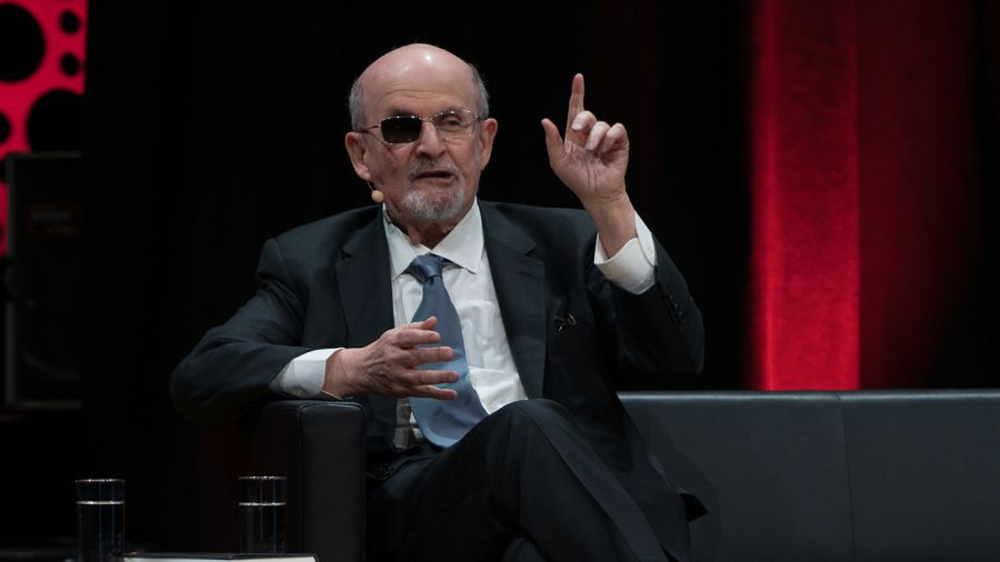 Attaque contre Salman Rushdie: le verdict tombe ce vendredi