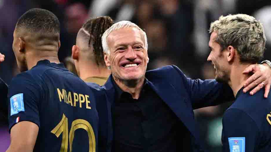 Deschamps poursuit le chroniqueur Daniel Riolo en diffamation