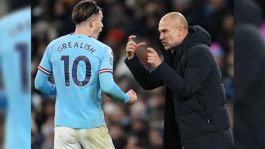 Manchester City proche du sacre en Angleterre