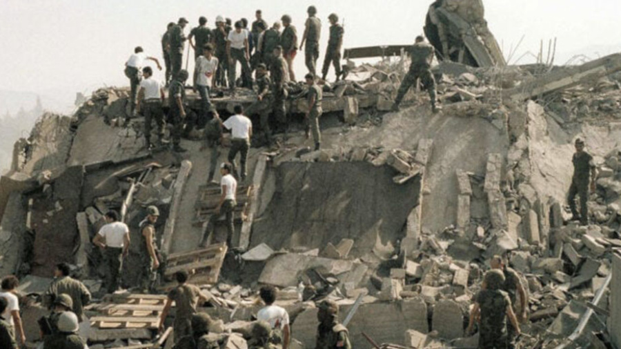 Hommages aux victimes des attentats du 23 octobre 1983