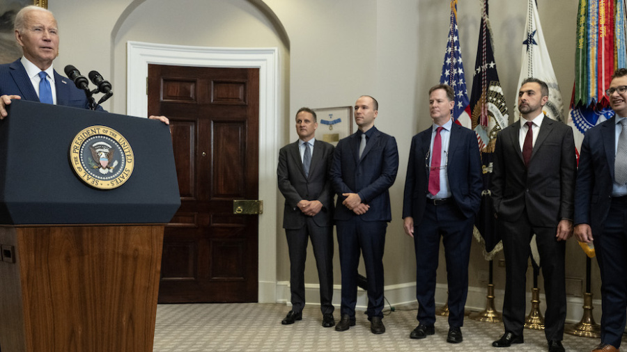 Biden rencontre les géants de la tech, l'IA dans le viseur