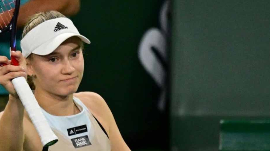 Indian Wells: Rybakina écrase Swiatek et défiera Sabalenka en finale