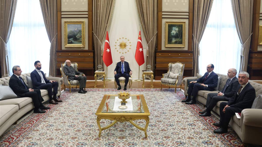 Joumblatt rencontre Erdogan à Ankara