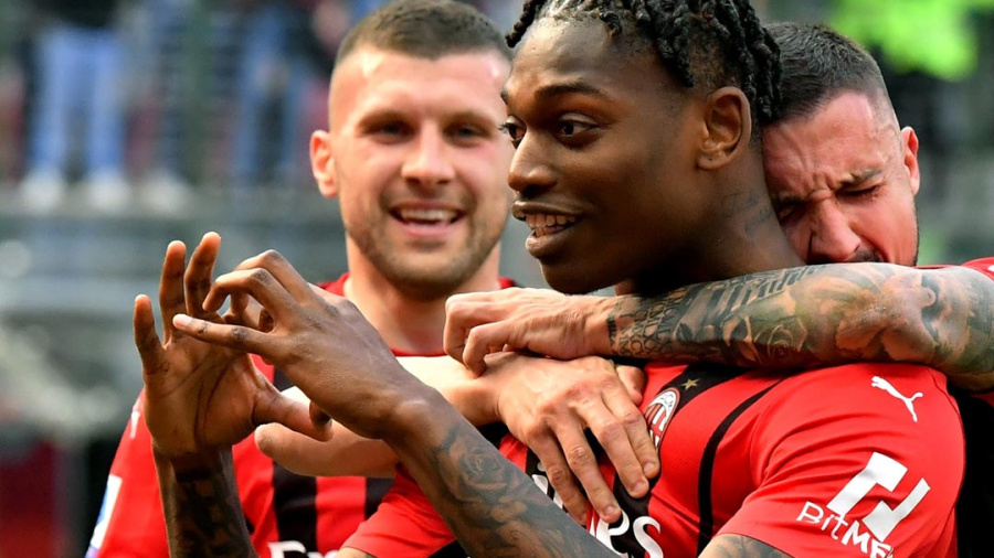 Milan consolide sa place de leader