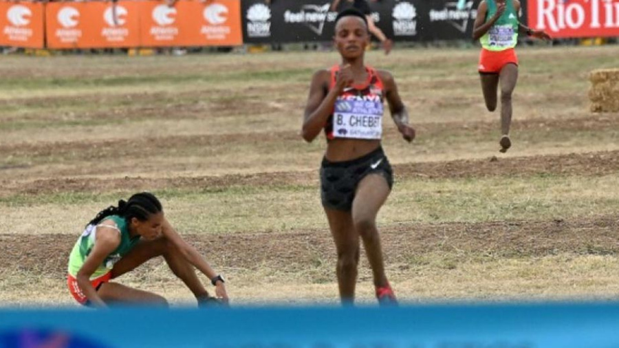 Gidey s'effondre, Chebet championne du monde de cross