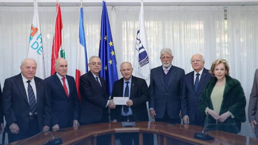 Don de la Société des membres de la Légion d’honneur à l’HDF