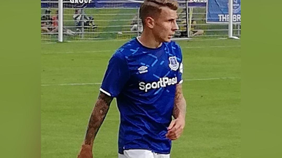 Angleterre: Lucas Digne quitte Everton pour Aston Villa, à onze mois du Mondial