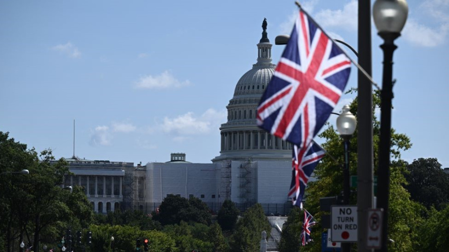 Les chefs de la CIA et du MI6 alertent sur une menace mondiale