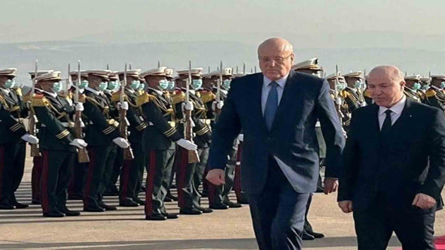 Sommet arabe: Mikati et Fayad en Algérie