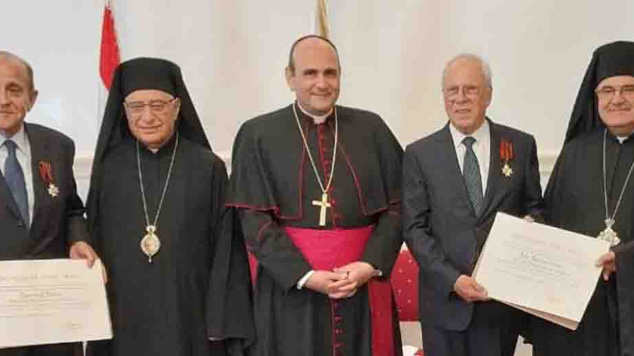 L’ordre papal de Saint-Sylvestre à Roger Nasnas et Zafer Chaoui