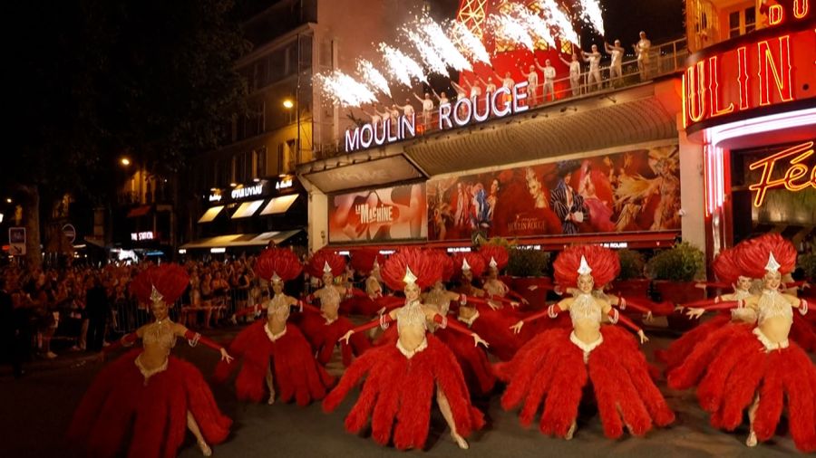 Les ailes du Moulin Rouge tournent de nouveau