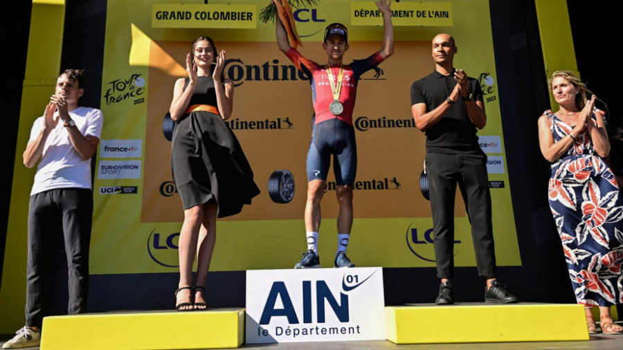 Tour de France: Kwiatkowski en solitaire au Grand Colombier