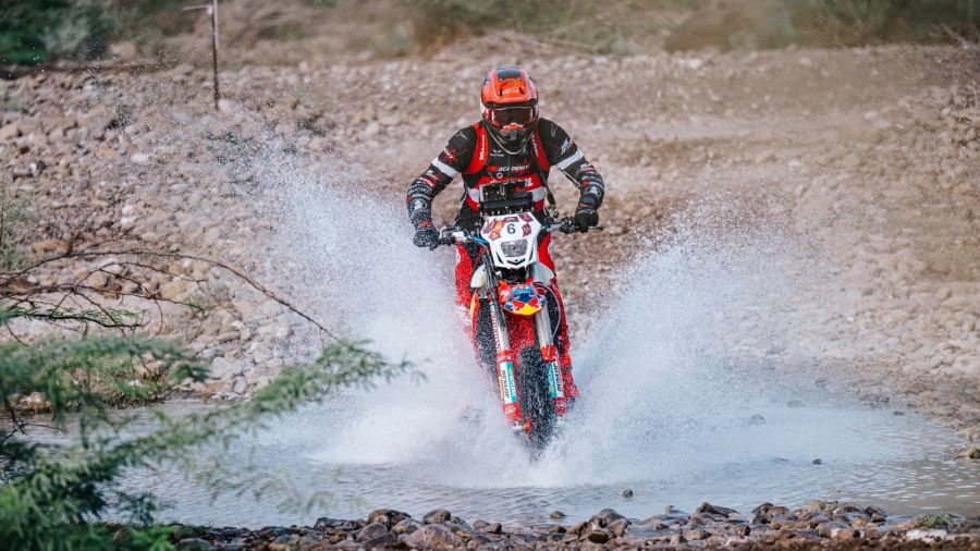 Moto: Rafic Eid signe l’exploit à Dubaï et fonce vers le Dakar