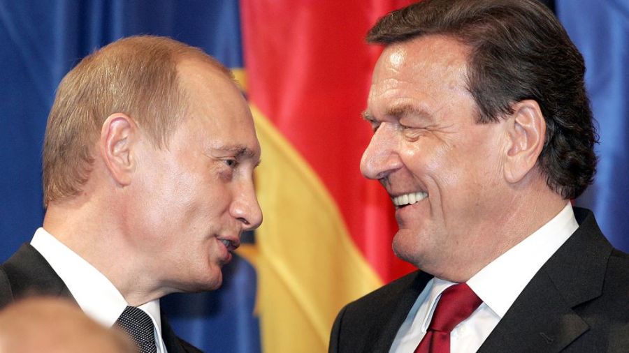 L'ex-chancelier Schröder paie ses liens avec Poutine