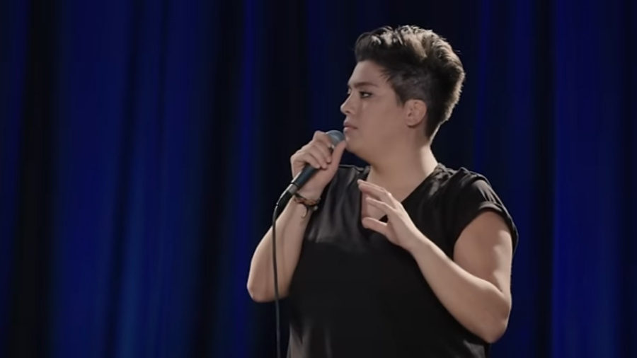 Main courante contre l’humoriste Shaden Fakih pour atteinte à l’islam