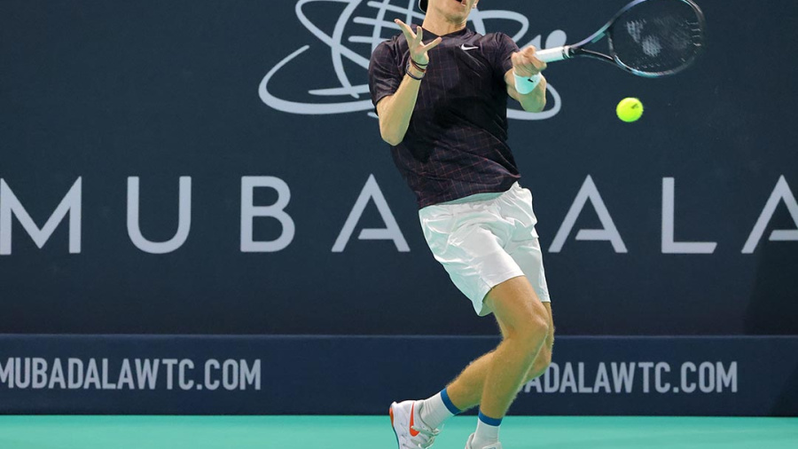 Shapovalov surprend Zverev