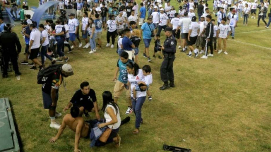 Salvador: douze morts lors d'une bousculade dans un stade de football