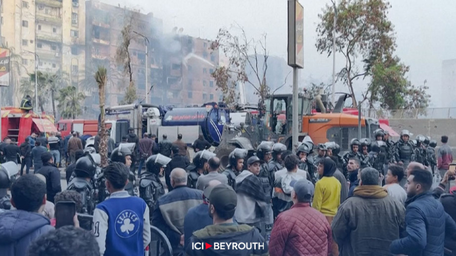 Au Caire, le studio Al-Ahram ravagé par les flammes