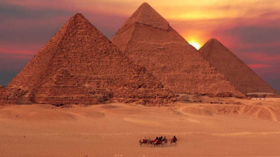 L'Égypte des pharaons à l'Atelier des lumières